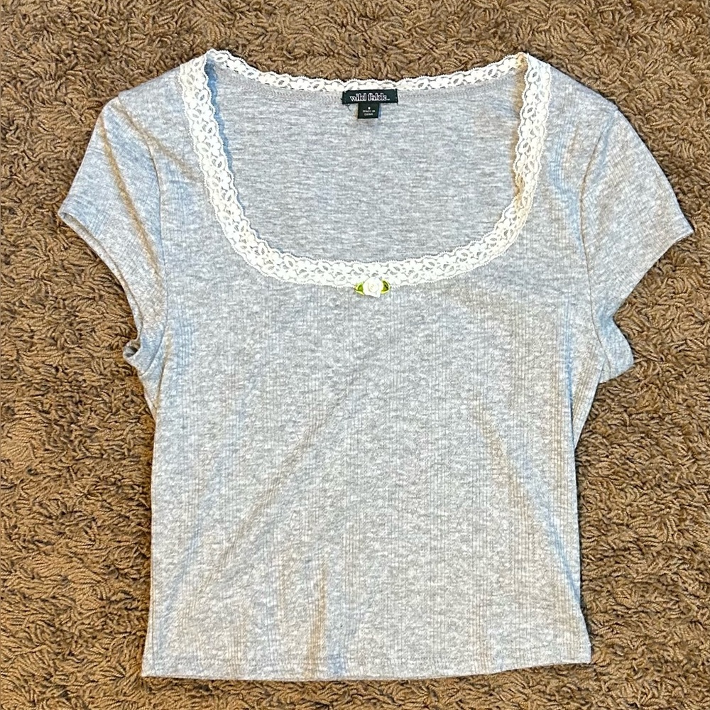 Wild Fable Gray Fitted Crop T-Shirt with Lace Trim